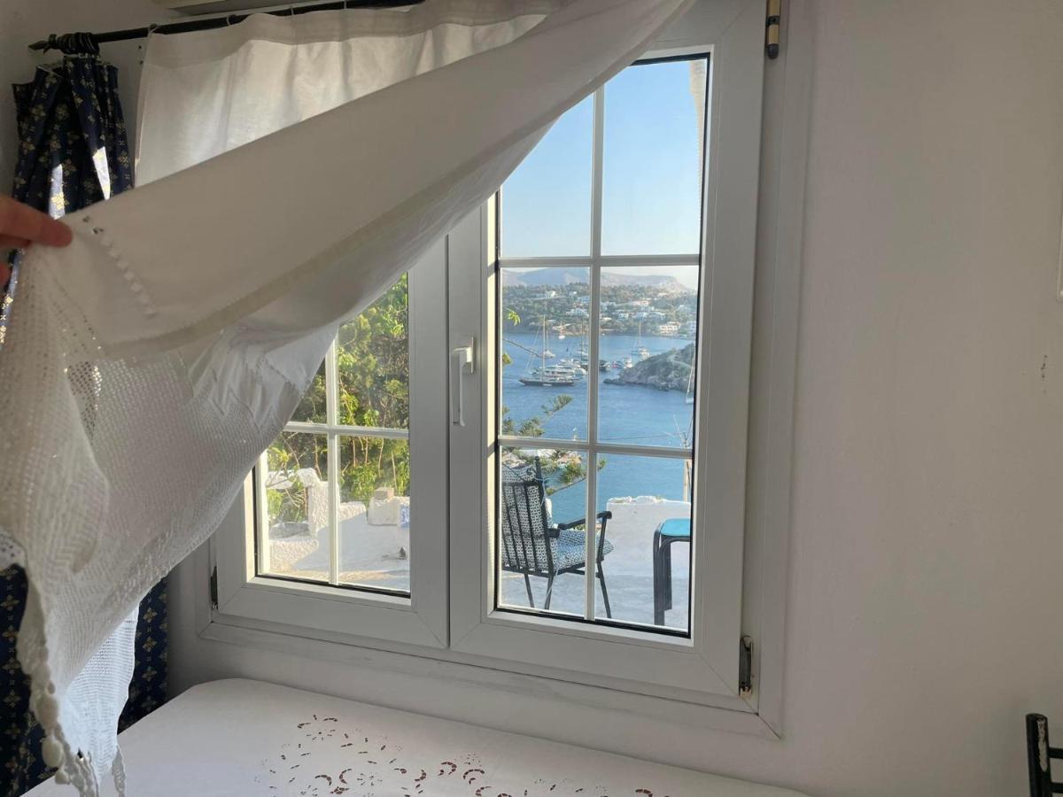 Sweet Home With Two Beds -One Single Room- With Beautiful View! Agia Marina  Esterno foto
